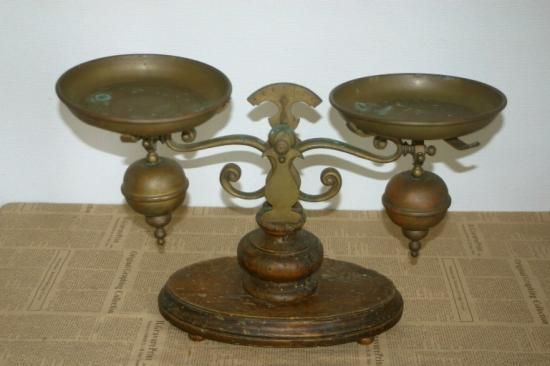 アンティーク 大きな上皿天秤 - アンティーク 【 HERCULES 】