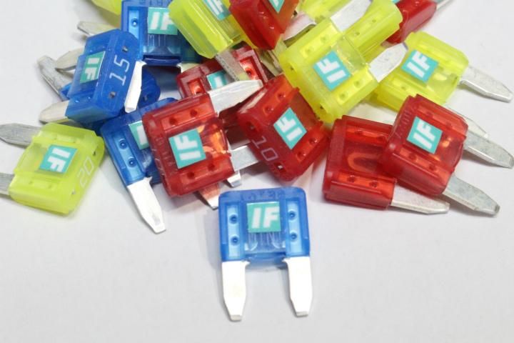 アイス フューズ【ミニ】 - 北九州の工藤自動車【kudo-j】 です