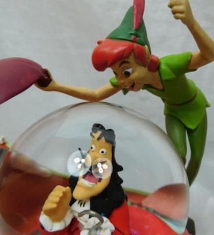 ディズニーランドパリ ピーターパン フック船長 スノードーム スノー