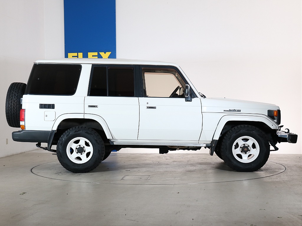 トヨタ ランドクルーザー70 4.2 ZX ディーゼル 4WD(H11年式,14.4万km