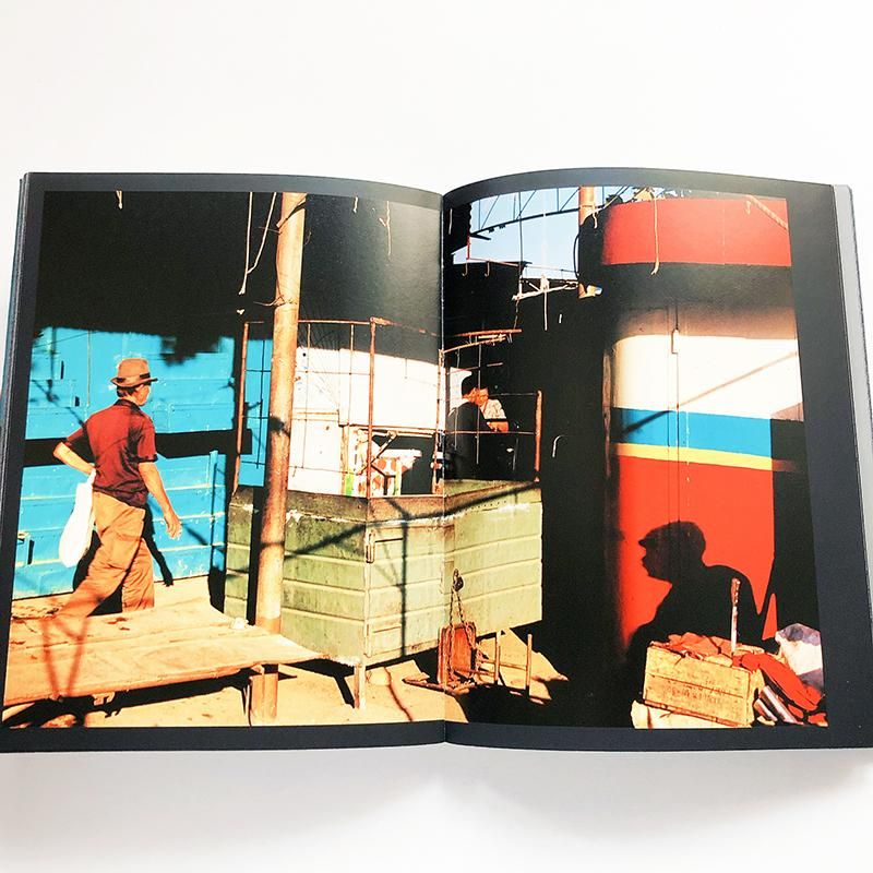 SATELLITES Jonas Bendiksen - 古本買取 2手舎/二手舎 nitesha 写真集