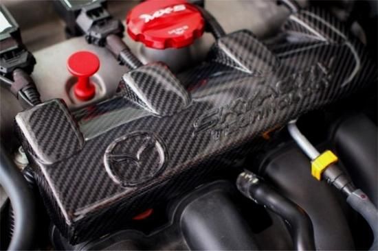 マツダ ロードスター ND カーボン エンジンヘッドカバー エンジン