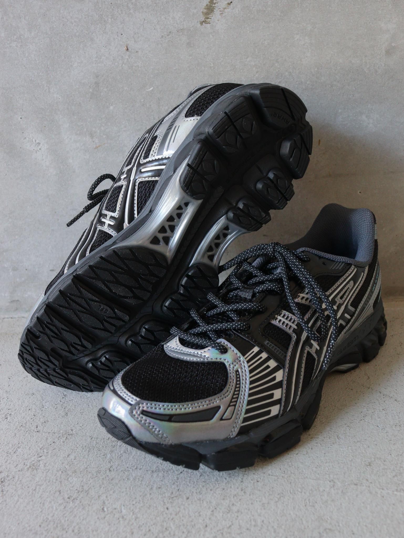 ASICS（アシックス）GEL-KAYANO12.1 / BLACK×PURE SILVER 公式通販