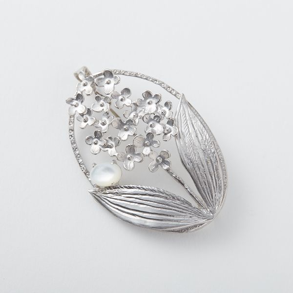 sasakihitomi/ライラックと白蝶貝のブローチペンダント -ブローチと