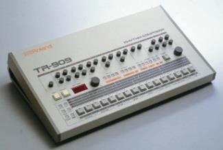 ローランド限定 ターンテーブル「TT-99」とDJミキサー「DJ-99」実機見