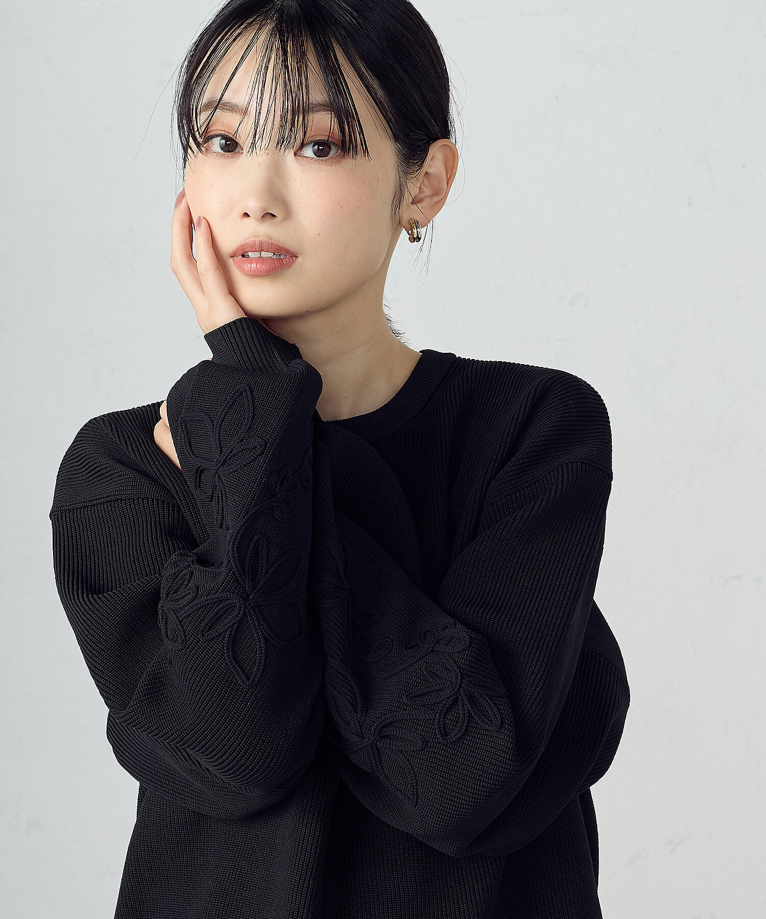 コード刺繍 クルーネックニット ／ セットアップ対応