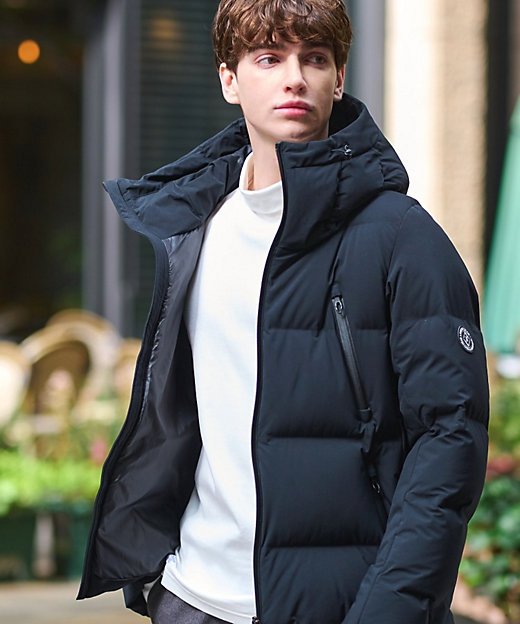 700フィルパワー／高品質ダウン／Safari12月号