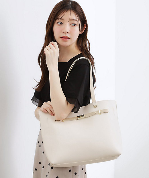 軽量・A4】ベルト3層トート（2002603630） | GROVE