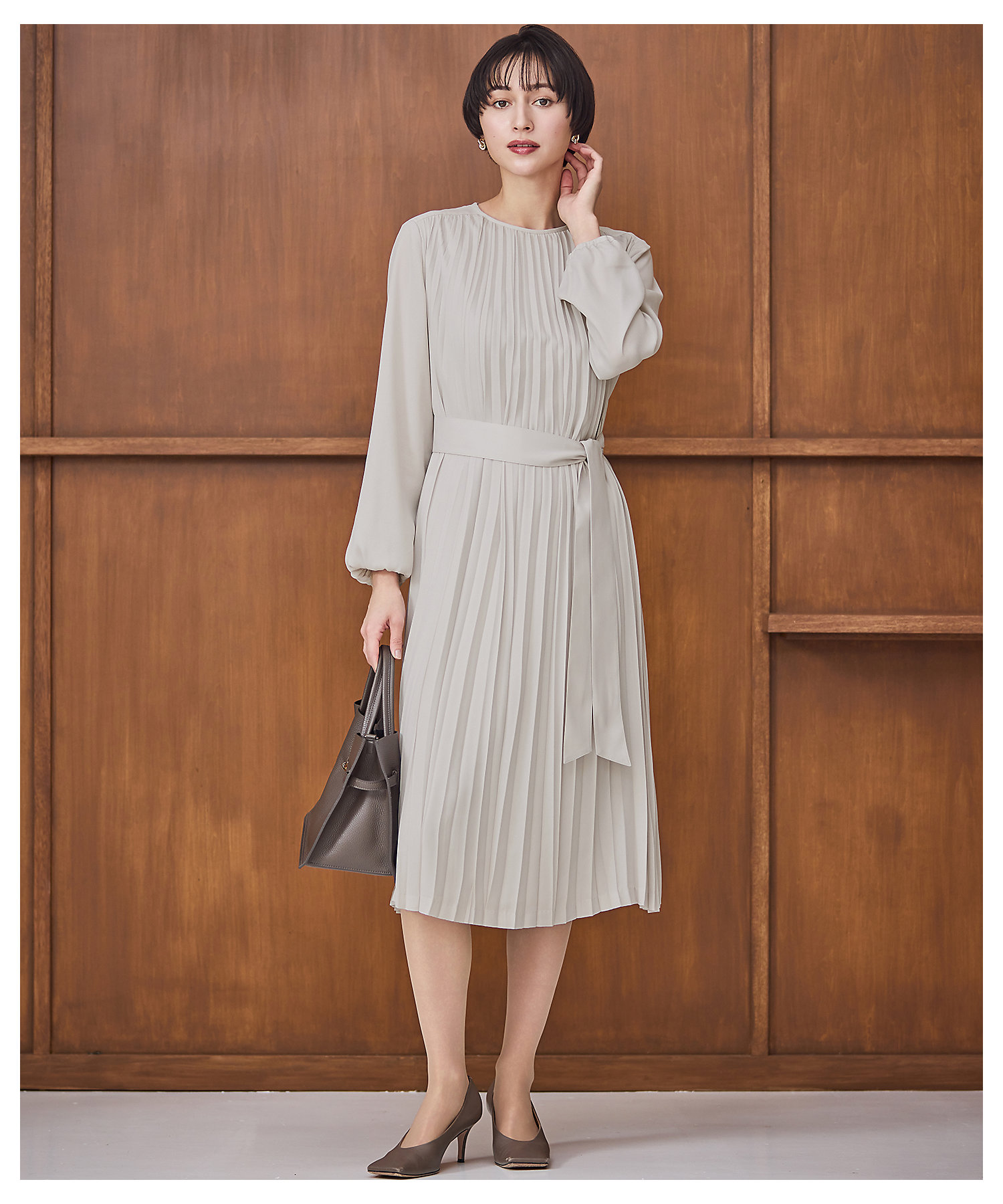 洗える】クリスタルアムンゼン プリーツワンピース