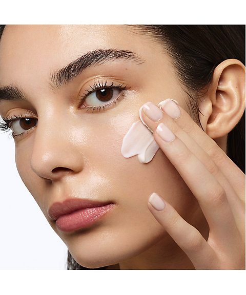 イヴ・サンローラン（YVES SAINT LAURENT ） ピュアショット リッチ