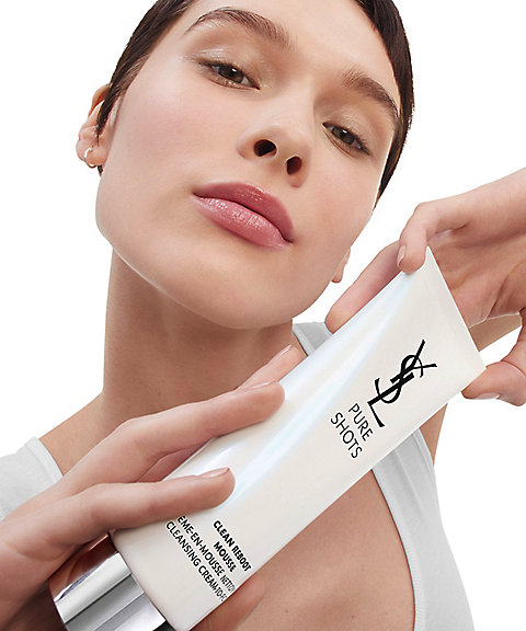 イヴ・サンローラン（YVES SAINT LAURENT ） ピュアショット ムース