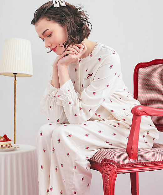 コットンダブルガーゼいちごペプラムパジャマ 25－51432