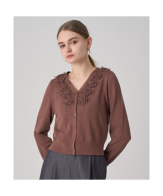 立体フラワーレースV カーディガン | ANAYI/アナイ | 三越伊勢丹