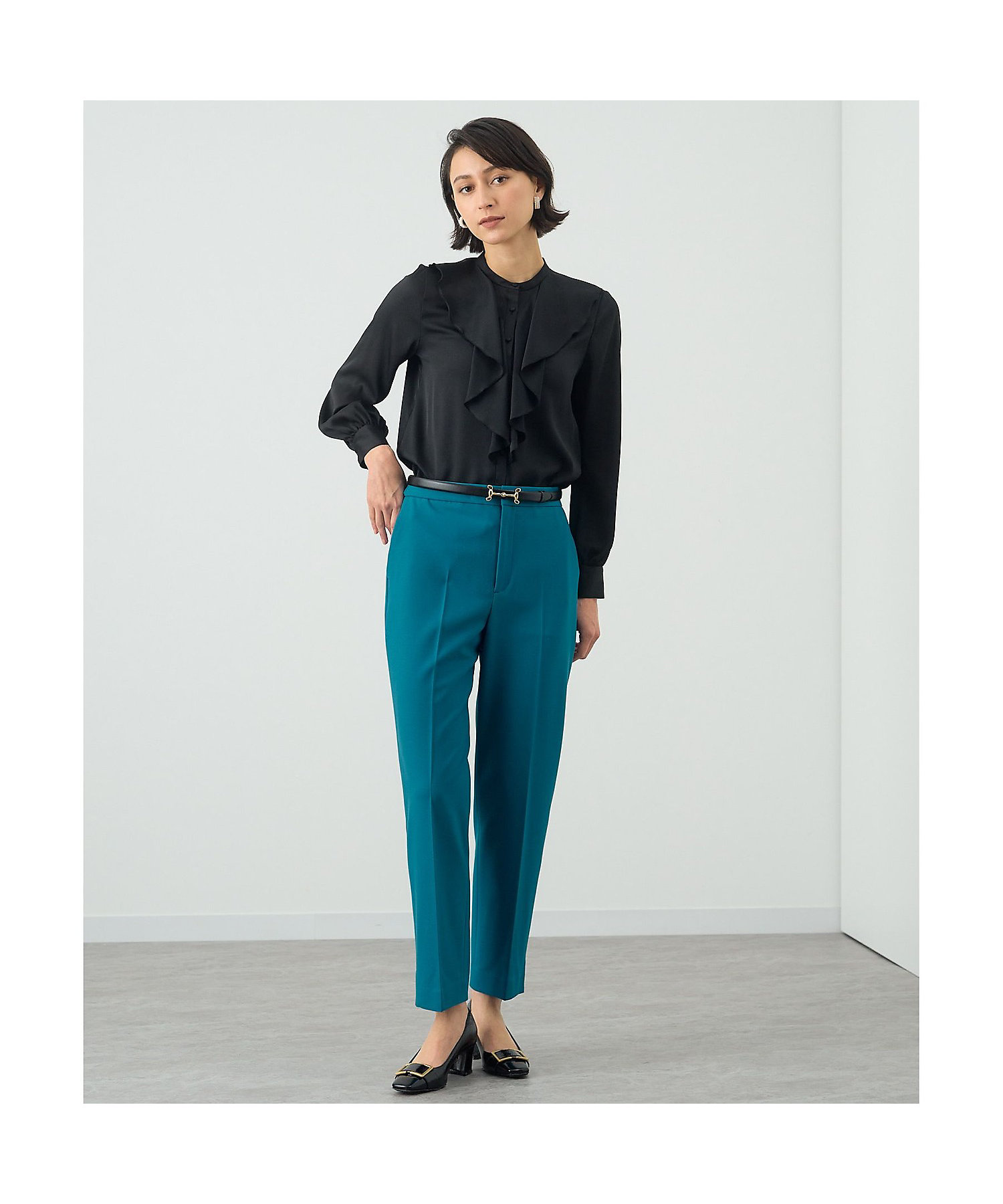 サテンアムンゼンフリルブラウス | ANAYI/アナイ | 三越伊勢丹