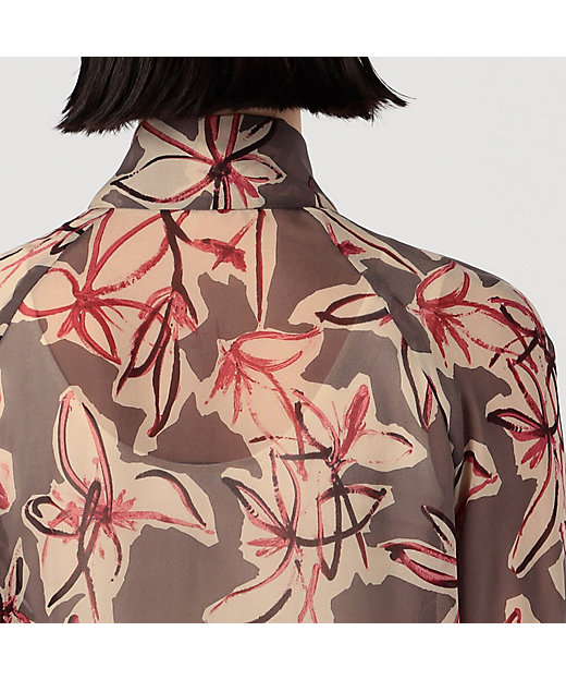 フローフラワープリント ボウタイブラウス | maison TOMORROWLAND