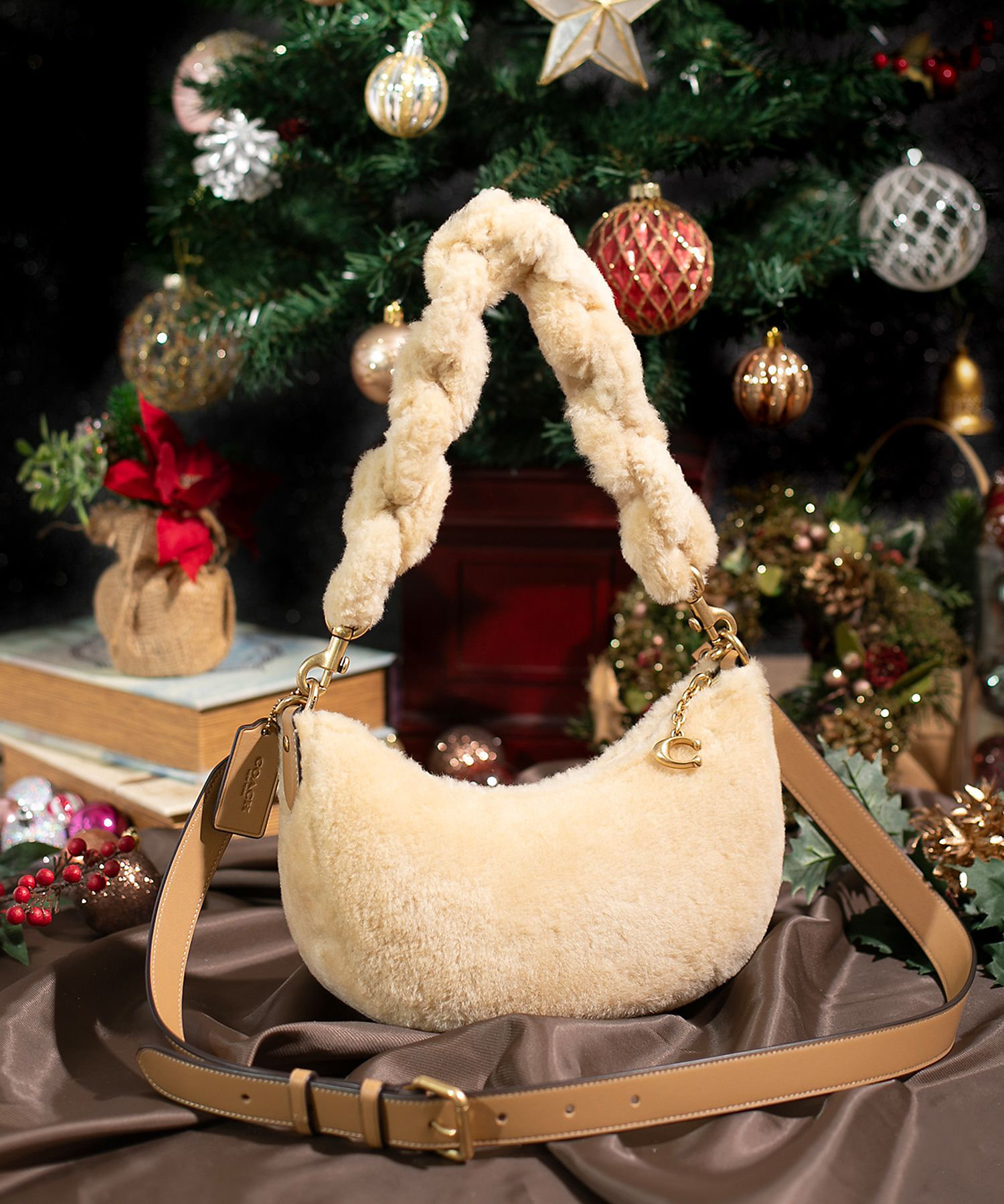 ミラ ショルダー バッグ | COACH/コーチ | 三越伊勢丹オンラインストア