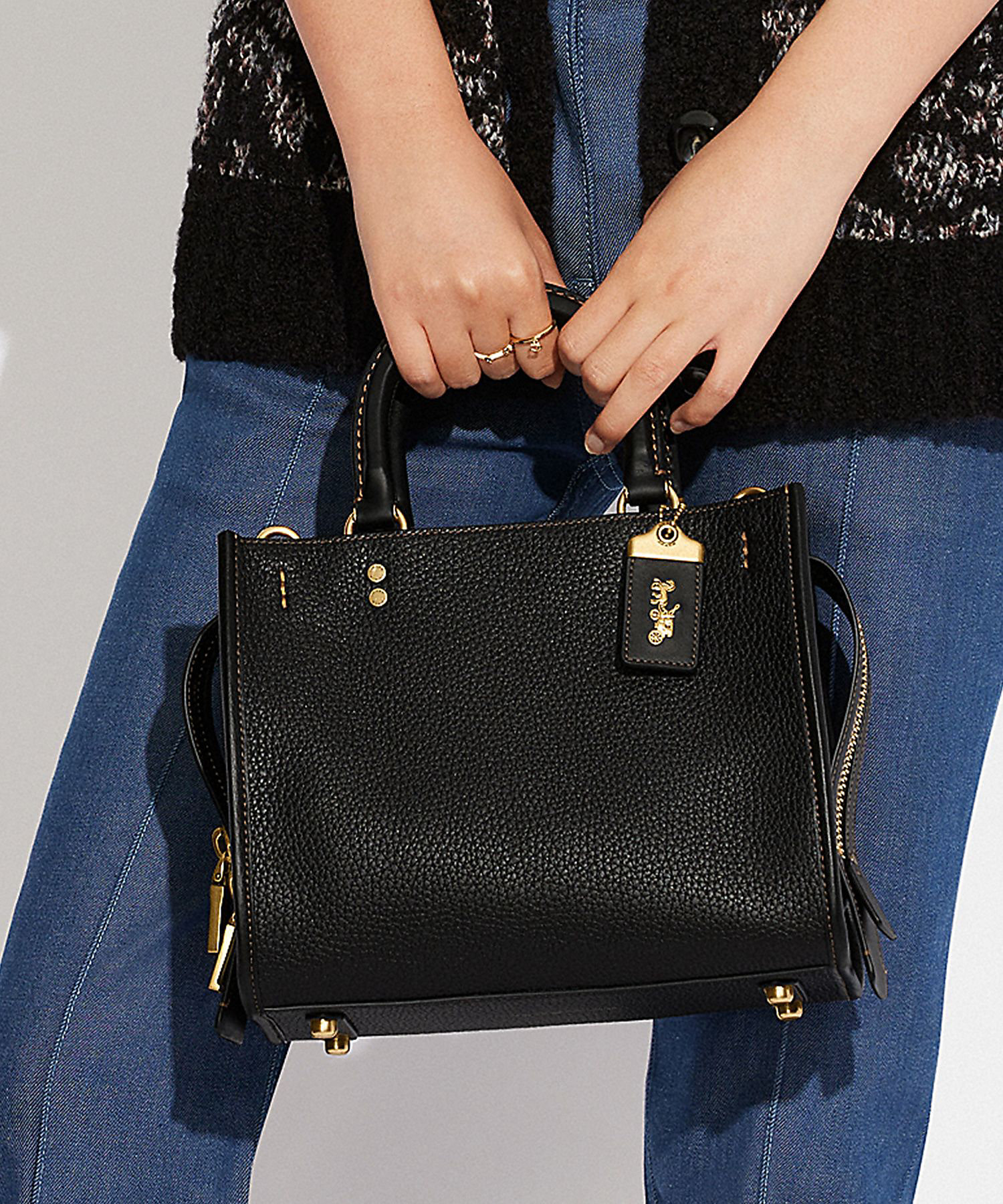 ローグ 25・リジェネラティブ レザー | COACH/コーチ | 三越伊勢丹