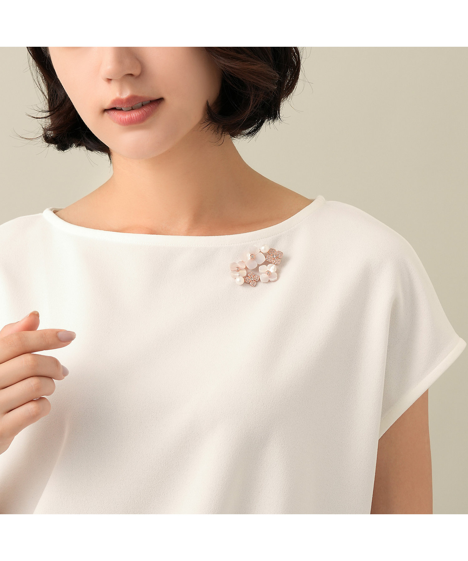 シェルフラワー ブローチ VBMV5025 XP | VENDOME BOUTIQUE