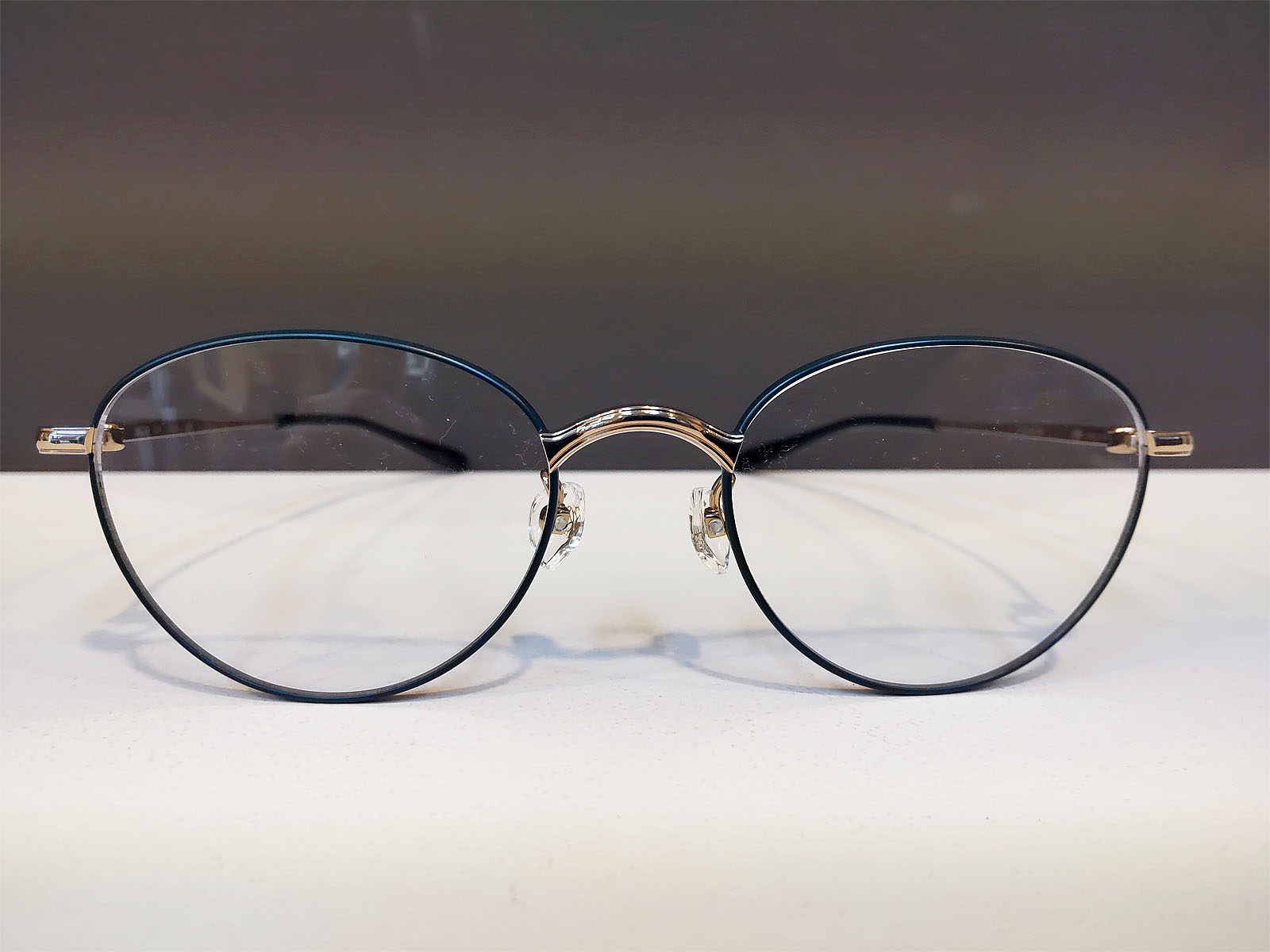 999.9(フォーナインズ)の取り扱いフレーム一覧 – 商品とサービス