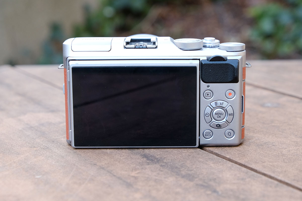 Xシリーズレビュー】初心者女子におすすめ。簡単操作で綺麗に撮れる