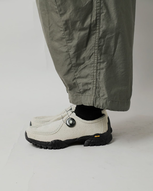 pg ピージー カウスエード ビブラムソール フリーロック シューズ