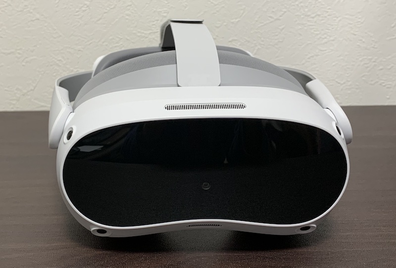 PICO4 VRヘッドセットの開封レビューと付属品を紹介 | いわっちろぐ