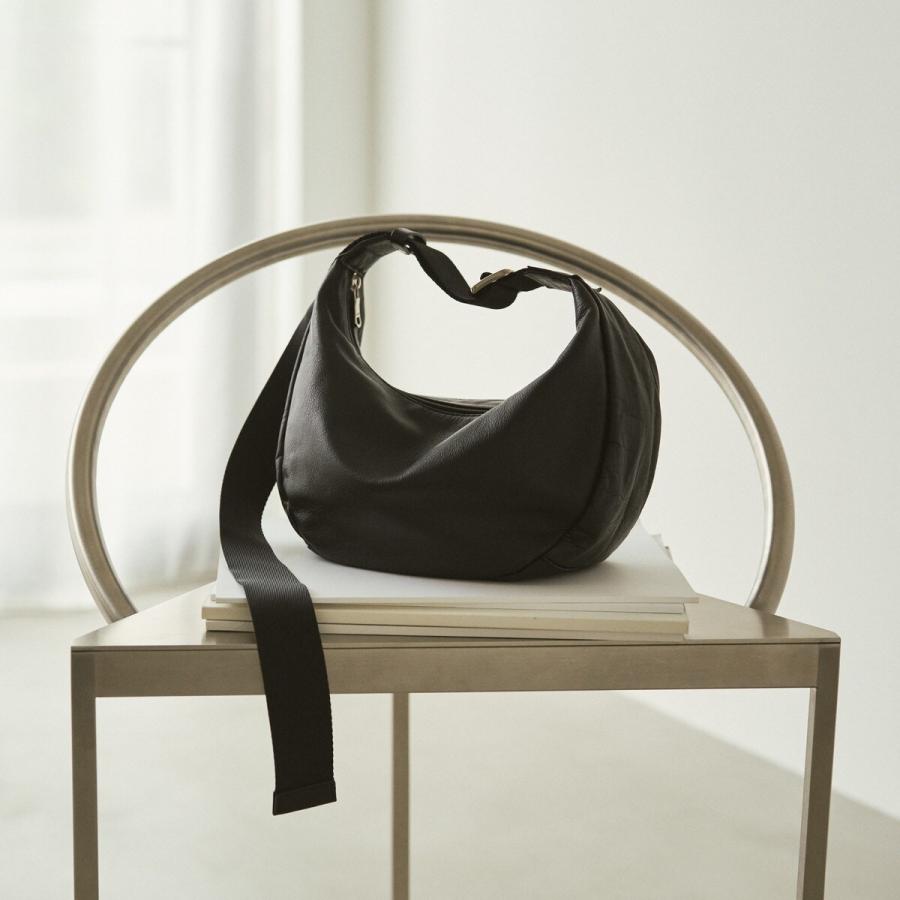 russet（ラシット） 《3/4〜価格改定》ソフトレザーラウンドショルダー