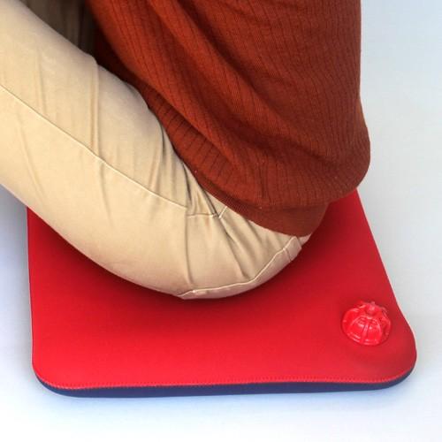 クロッツ やわらか湯たんぽ 座ぶとんタイプ (穴なし)｜全国送料無料