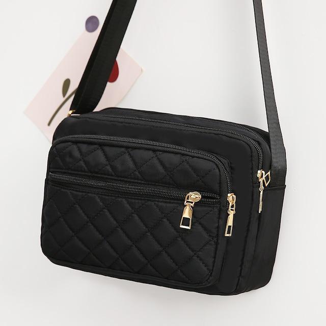 ショルダーバッグ レディース 軽い ナイロン ポケット 多い 斜めがけ