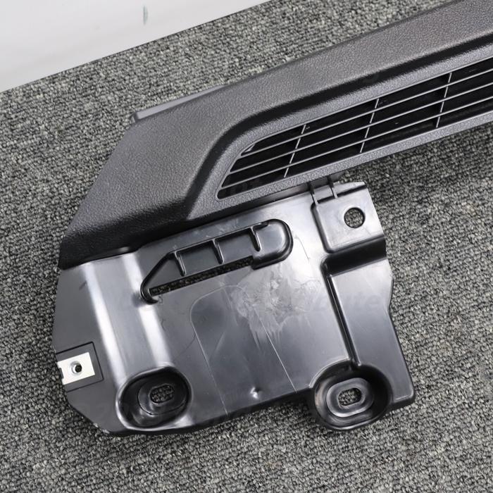 BMW [B-23] G31 JM30 540i 左 トランクルーム トノカバー サイドレール