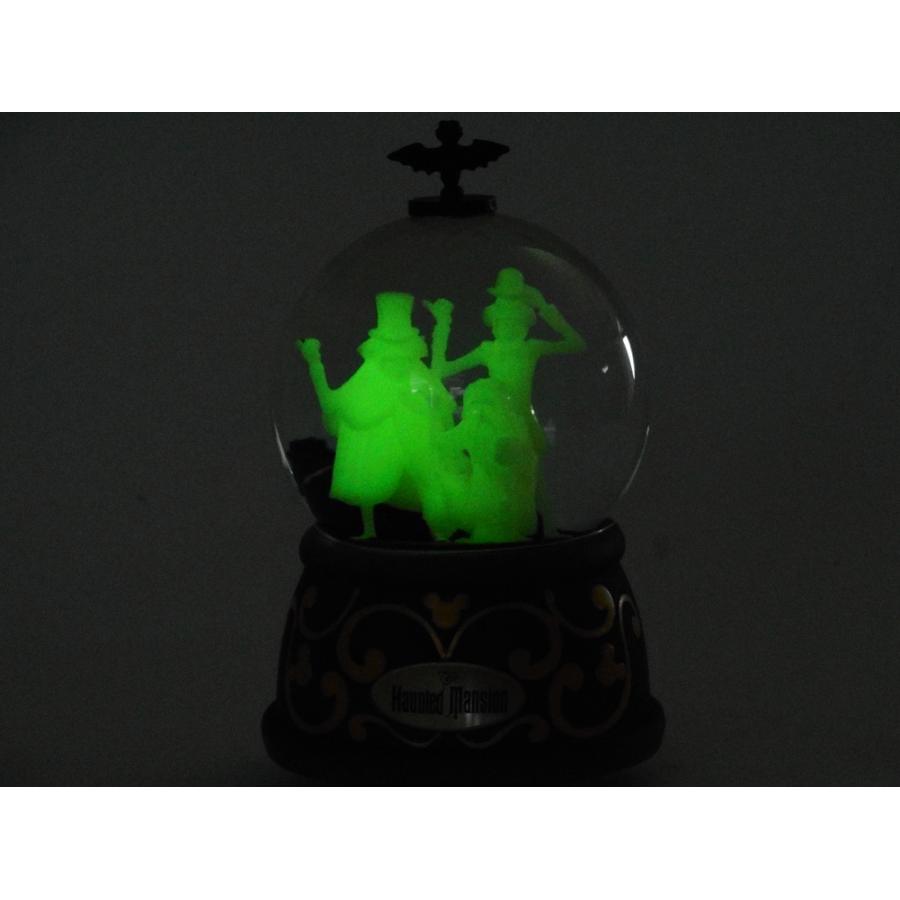 ホーンテッドマンション ヒッチハイクゴースト スノーグローブ スノー