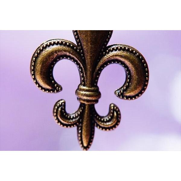 フルール・ド・リス(百合の花の紋章)デザイン アンティークゴールド
