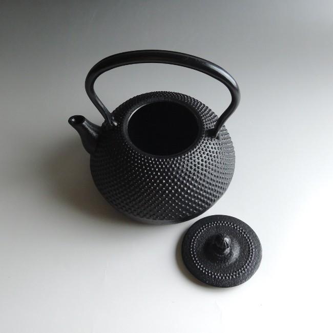 南部鉄瓶 平成丸アラレ 1リットル 南部鉄器 送料無料 本場岩手産 : 川