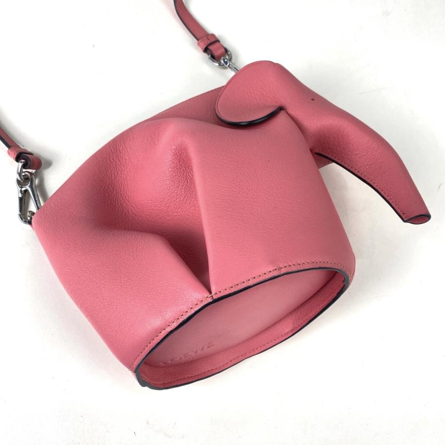 LOEWE（ロエベ） エレファントモチーフ ショルダーバッグ 象 ポーチ