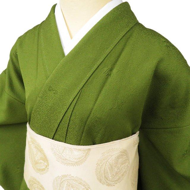 色無地 着物 未使用 正絹 袷 フォーマル 紋付き 地模様 花模様 菊 苔色