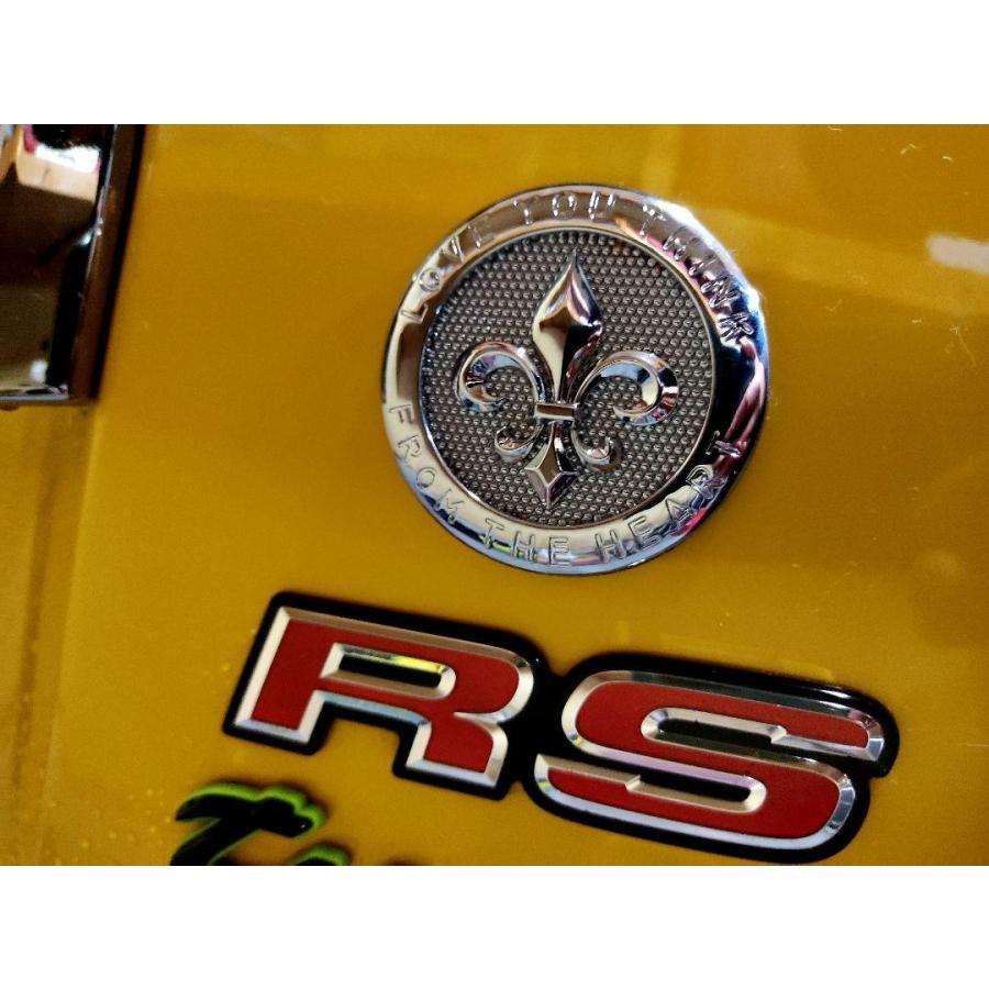 ユリの花（アイリス）の自動車用エンブレム フランス ヨーロッパ紋章