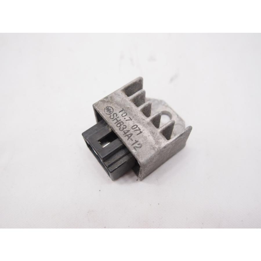 ライブディオZX純正レギュレーターSH634A-12刻印AF35ベースにどうぞ