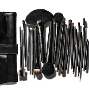 18本メイクブラシセット ブラシ収納ケース付 18本ブラシセット 18本