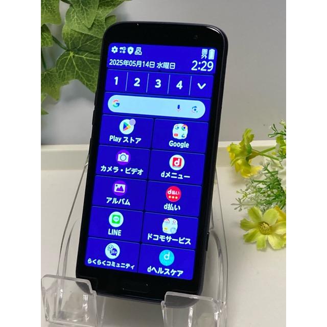 らくらくスマートフォン 使用少 【新品同様】らくらくスマートフォン F