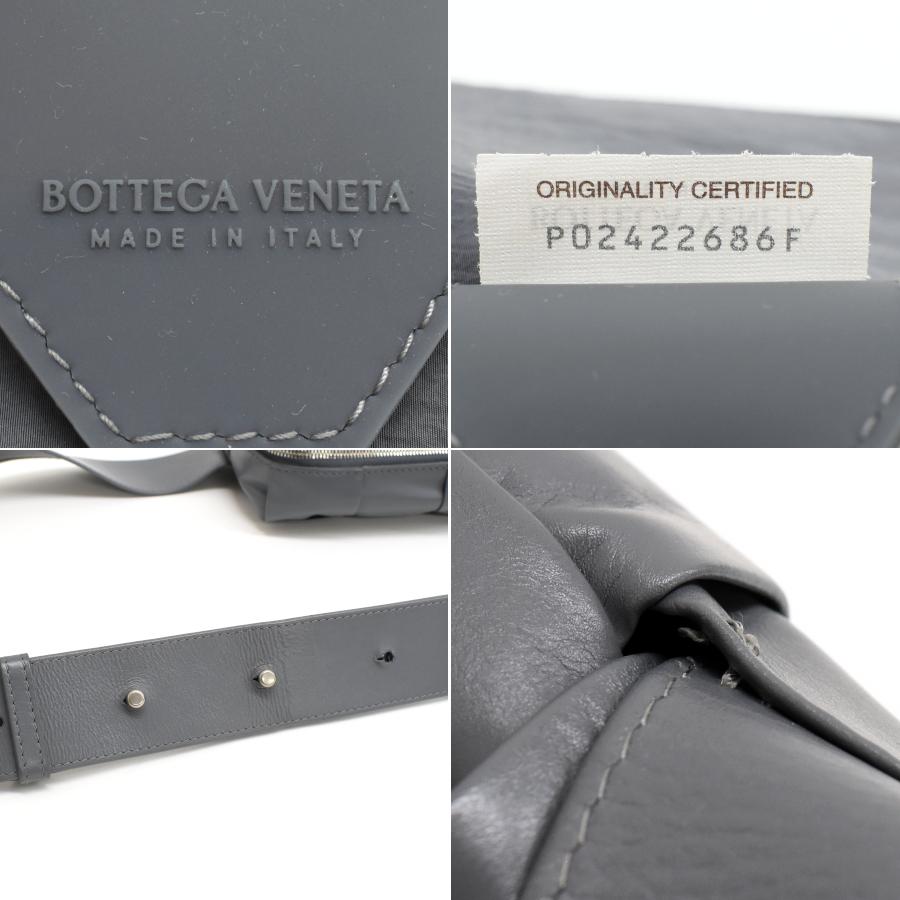 BOTTEGA VENETA（ボッテガ・ヴェネタ） カセット スリングバッグ
