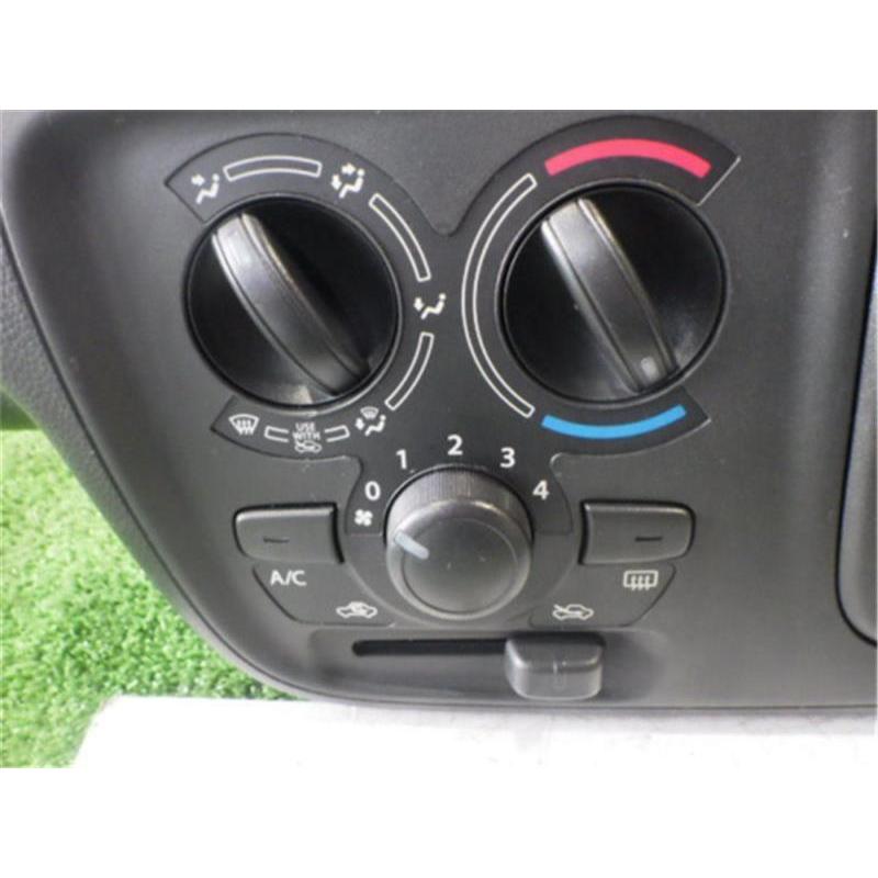 スズキ 純正 ワゴンR 《 MH85S 》 エアコンスイッチパネル P40200