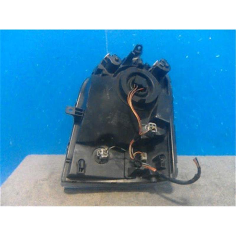 スズキ 純正 エブリィ 《 DA64V 》 右ヘッドライト 35120-68H52 P61700