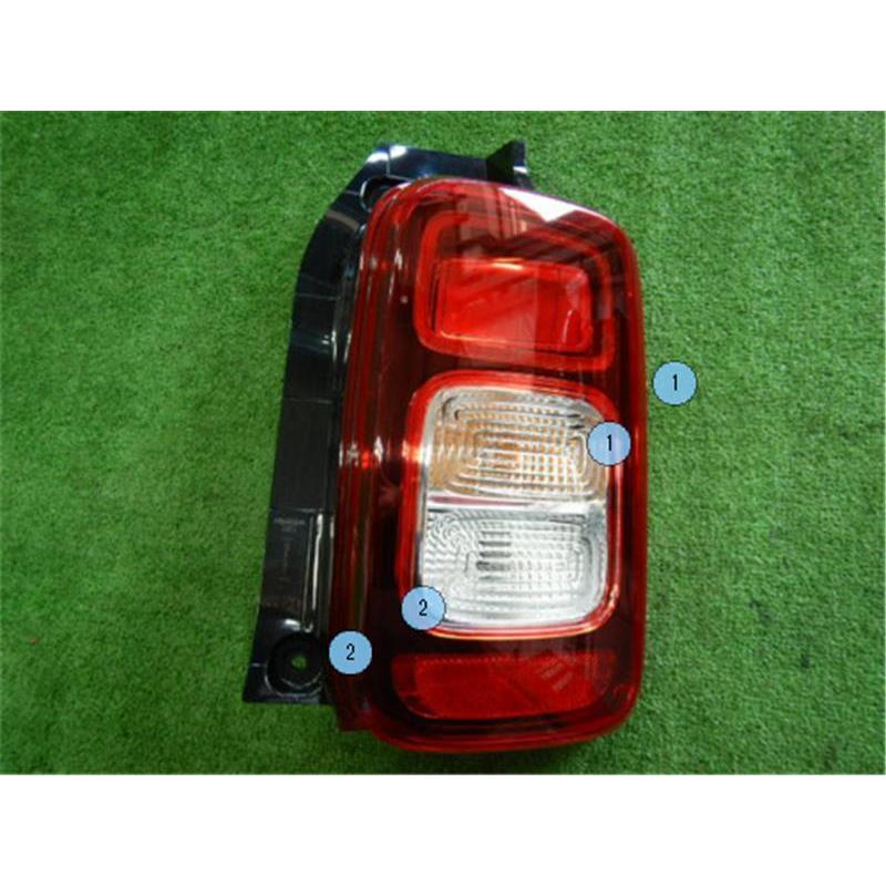 スズキ 純正 ワゴンRスマイル 《 MX91S 》 右テールランプ P22000