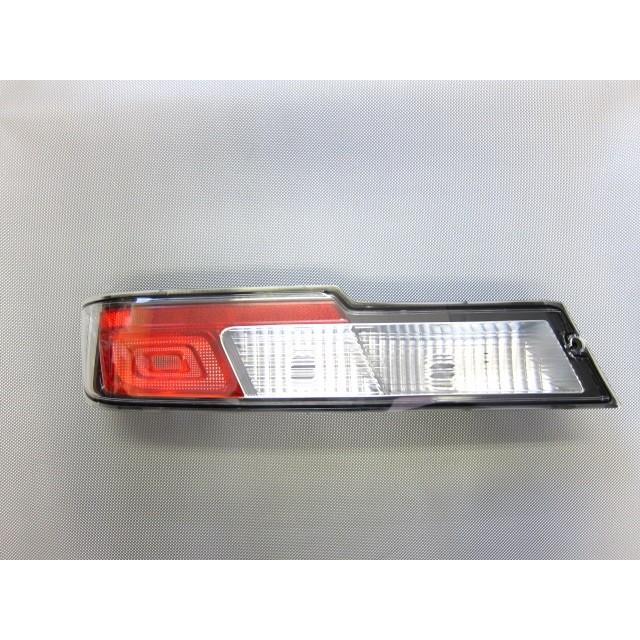 ハイゼットカーゴ S321V,S331V テールランプレンズLH 81561-B5070