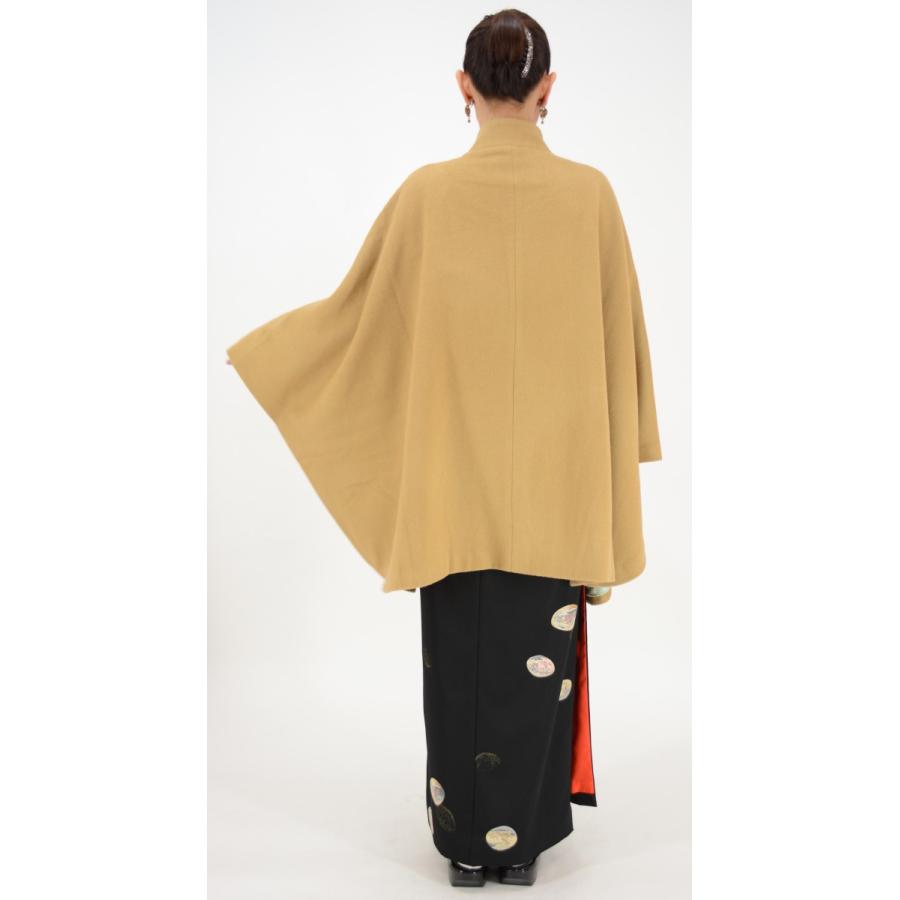 着物 コート 洋装にも 上質ウール 和柄裏地 ポンチョコート ベージュ