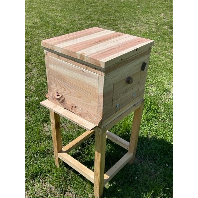 Freddo】日本みつばち用 飼育箱 巣枠式巣箱 観察窓1カ所付 三角バー巣