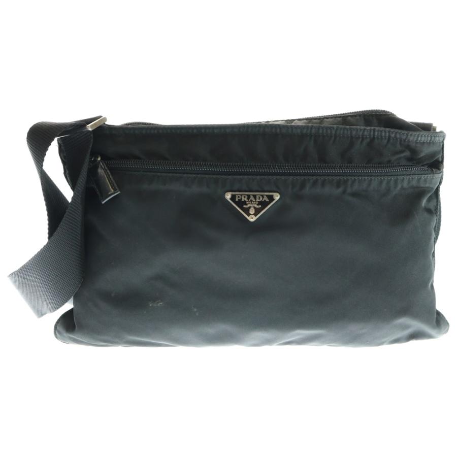 PRADA（プラダ） トライアングルロゴプレート ナイロン レザー
