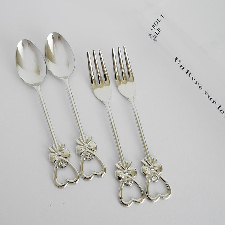 純銀シルバー製フォークセット 可愛い小花パターン 純銀シルバー製