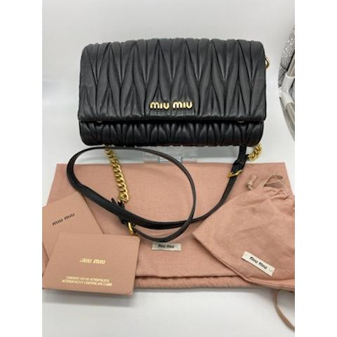 miu miu（ミュウミュウ） 【MIUMIU】ミュウミュウ チェーンバッグ