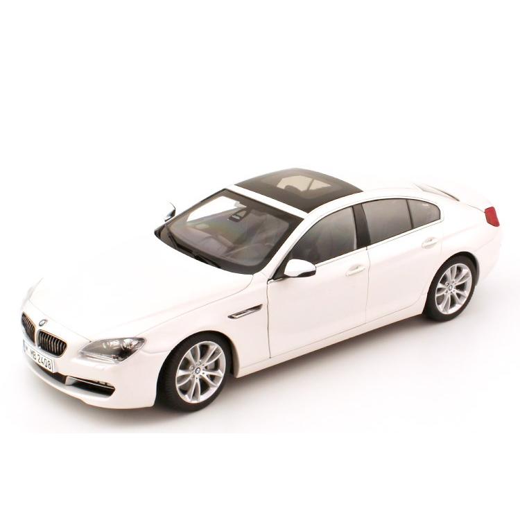Paragon 1/18 BMW 6シリーズ 650i グランクーペ F06 ホワイト : 寝具